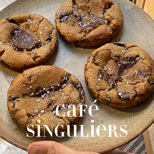 image of cookies with log of Cafe singuliers